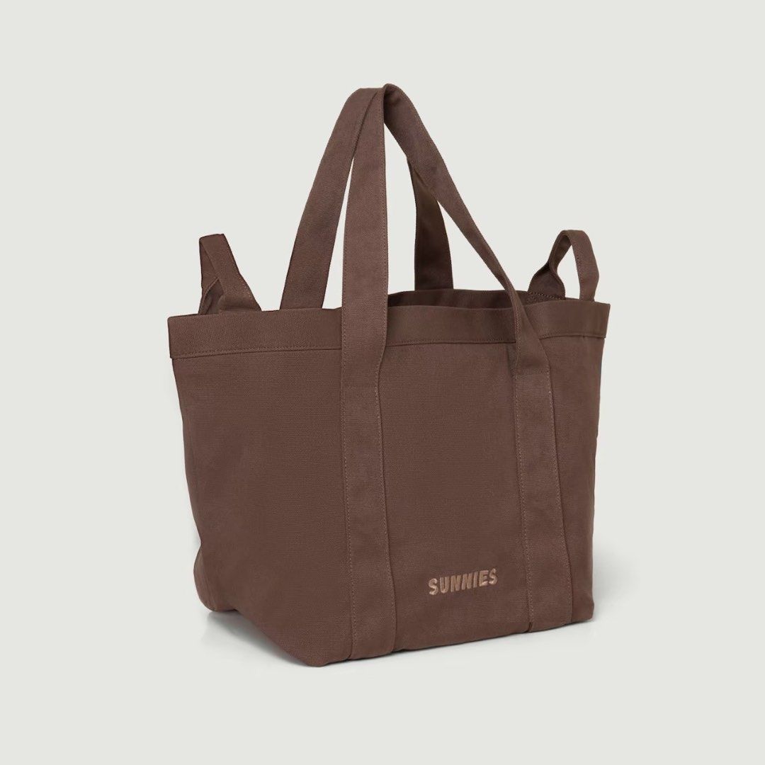 sunnies studios caryall tote in date (Category: Tote Bags) located in General Trias. Submitted by declutteringwithasha (Listing ID 1466295566, Image 3). Description: received today ! rfs: placed 2 orders, preferred the pink one hehehehe.