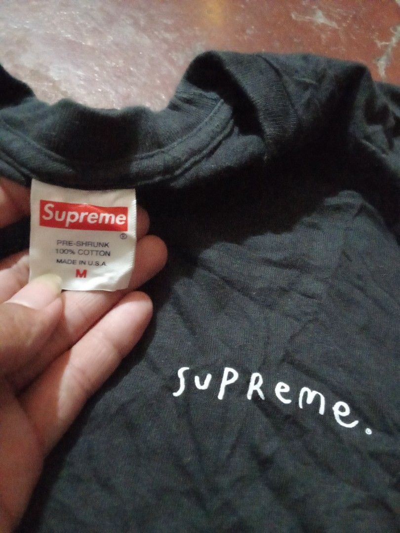 Supreme authentic (Category: Formal Shirts) located in Manila. Submitted by tcbukay_zxc25 (Listing ID 1466296002, Image 2). Description: supreme tee authentic 21x28 good condition.