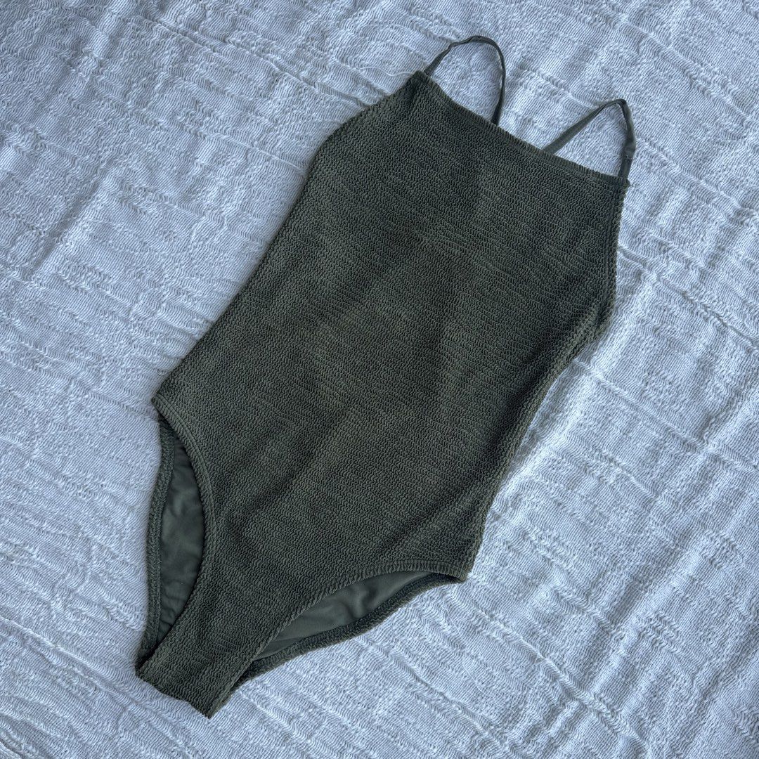 Swimsuit Primark Green Textured One Piece (Category: Bikinis & Swimsuits) located in Manila. Submitted by thriftclub.ph (Listing ID 1466286082, Image 1). Description: ▫️Decluttering (too many swimwear!) ◻️ Fits xs - s ⬜️ No pad slots (Used tapies) ⚪️ Adjustable straps ⬜️ Halter style - safe for surfing 😉.