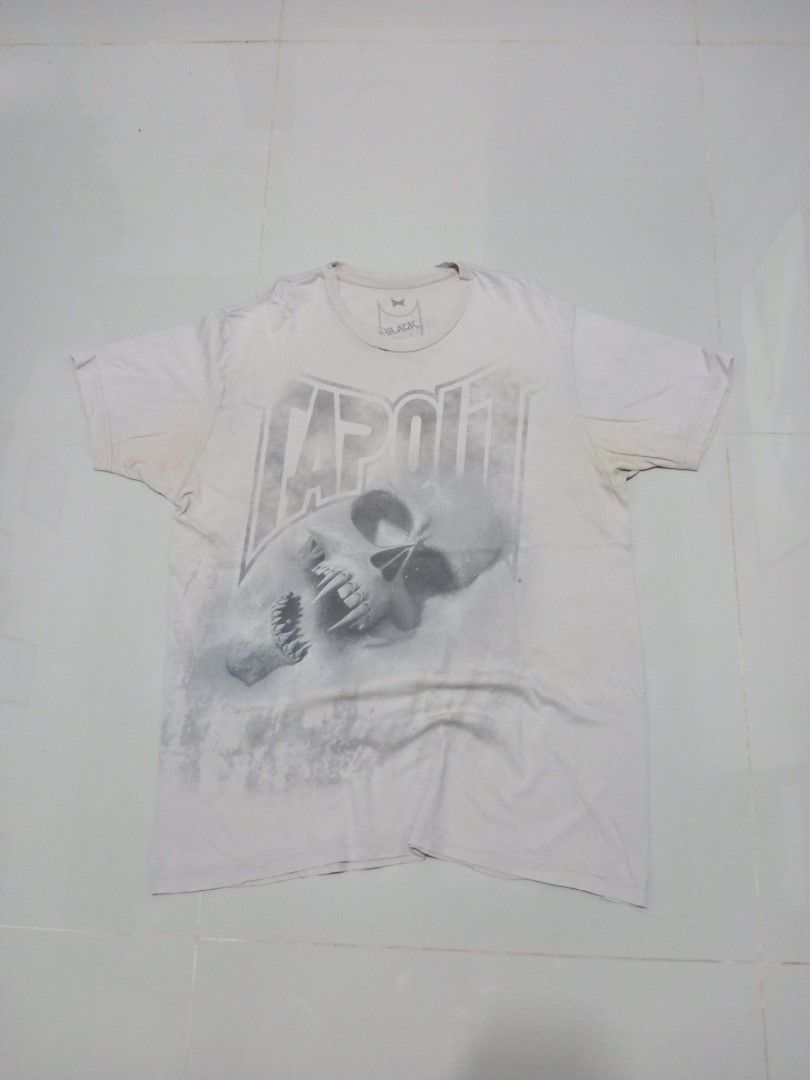 TAPOUT Skull (Category: Activewear) located in Manila. Submitted by _t20hrift (Listing ID 1466332870, Image 2). Description: TAPOUT Skull size• Large 22.5 | 30 dimension.