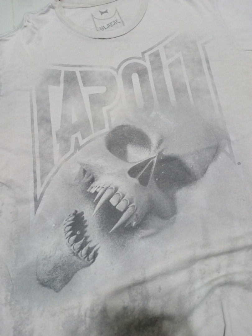 TAPOUT Skull (Category: Activewear) located in Manila. Submitted by _t20hrift (Listing ID 1466332870, Image 3). Description: TAPOUT Skull size• Large 22.5 | 30 dimension.