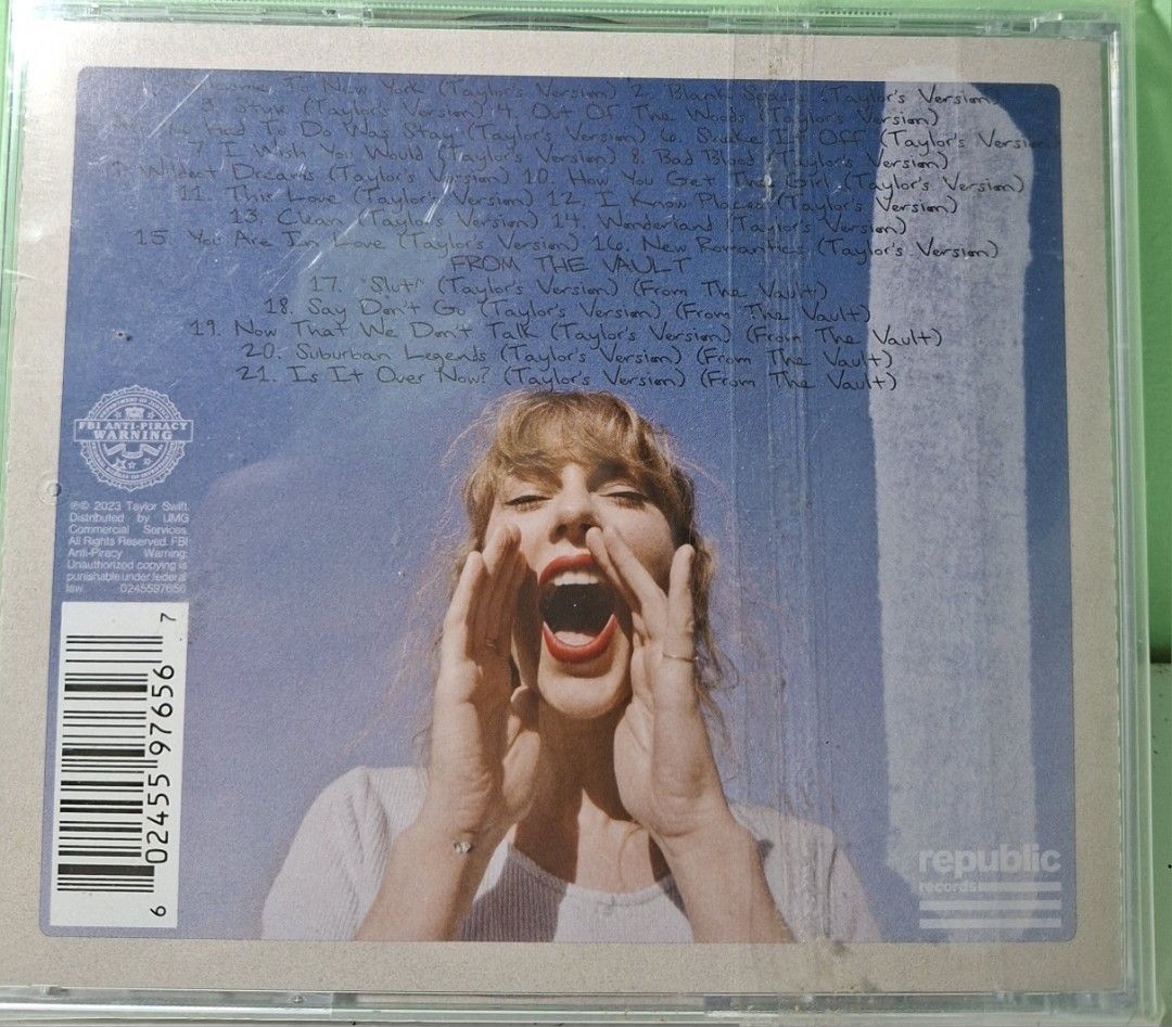 Taylor Swift 1989 Taylor's Version Standard CD Album (Category: CDs & DVDs) located in Iloilo. Submitted by cinnabonrose (Listing ID 1466328063, Image 3). Description: 🎀 Taylor Swift – 1989 (Taylor’s Version) Standard Jewel Case CD Condition: Like New • Never used/played • Bought around 2 years ago from another seller • Kept in good condition since purchase 📀 Standard Jewel Case CD ✨ Perfect for Swifties and collectors! Reason for selling: No l
