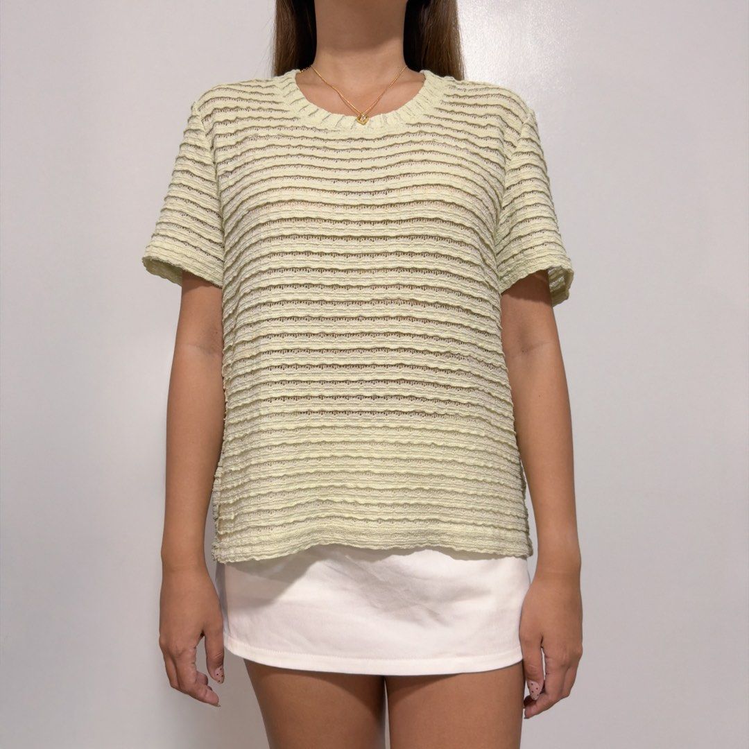 tea green top (Category: Blouses) located in Cebu City. Submitted by cuteoncue (Listing ID 1466331543, Image 3). Description: med-large (m on tag) please see last photo for a minor discoloration. it’s barely noticeable but worth noting..