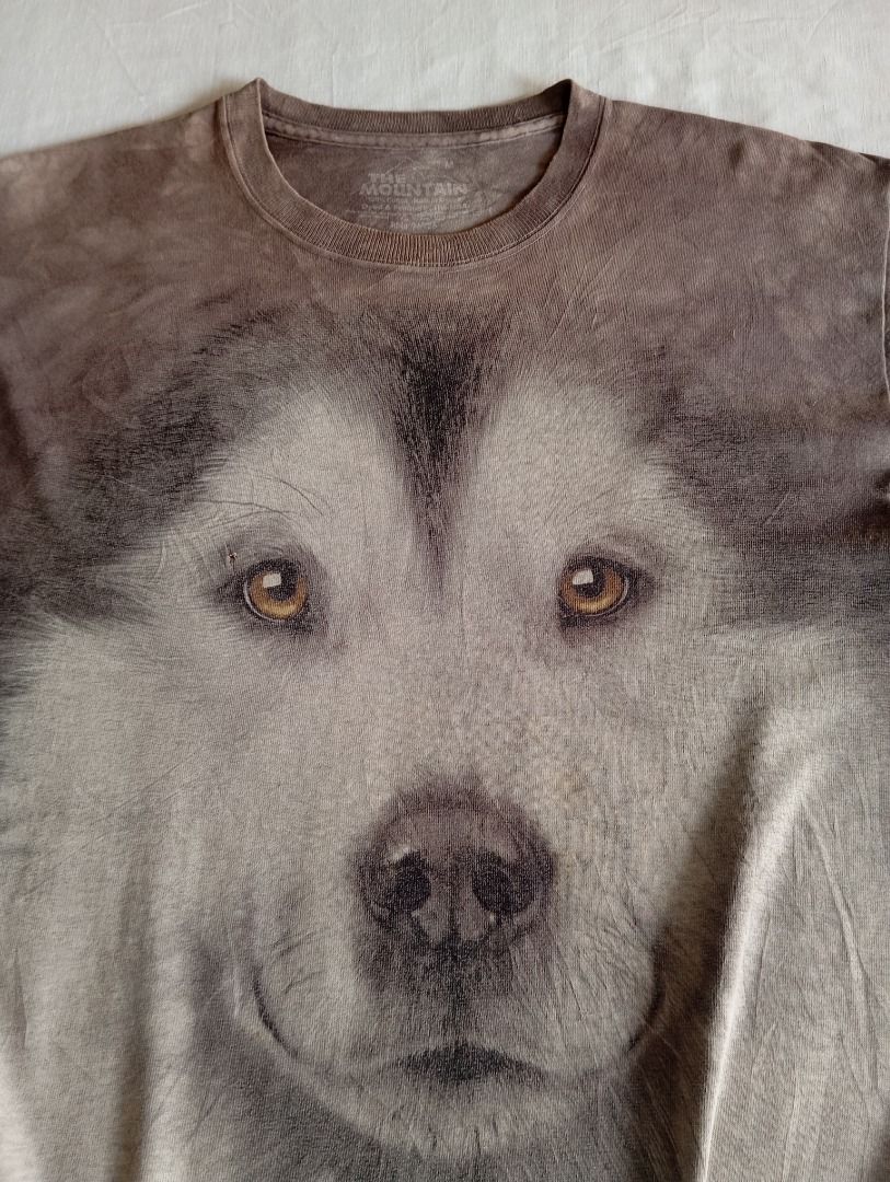 The Mountain Wolf 2011 (Category: Tshirts & Polo Shirts ) located in Cagayan de Oro. Submitted by hustlefinds (Listing ID 1466237822, Image 3). Description: Free shipping ‼️‼️‼️Loc: Mindanao Claveria Mis Or.