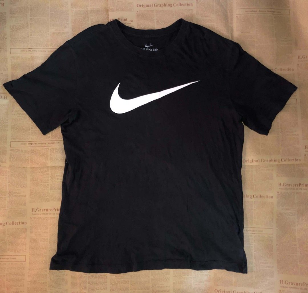 The Nike Tee (Category: Activewear) located in Abucay. Submitted by ry_05 (Listing ID 1466264115, Image 1). Description: .