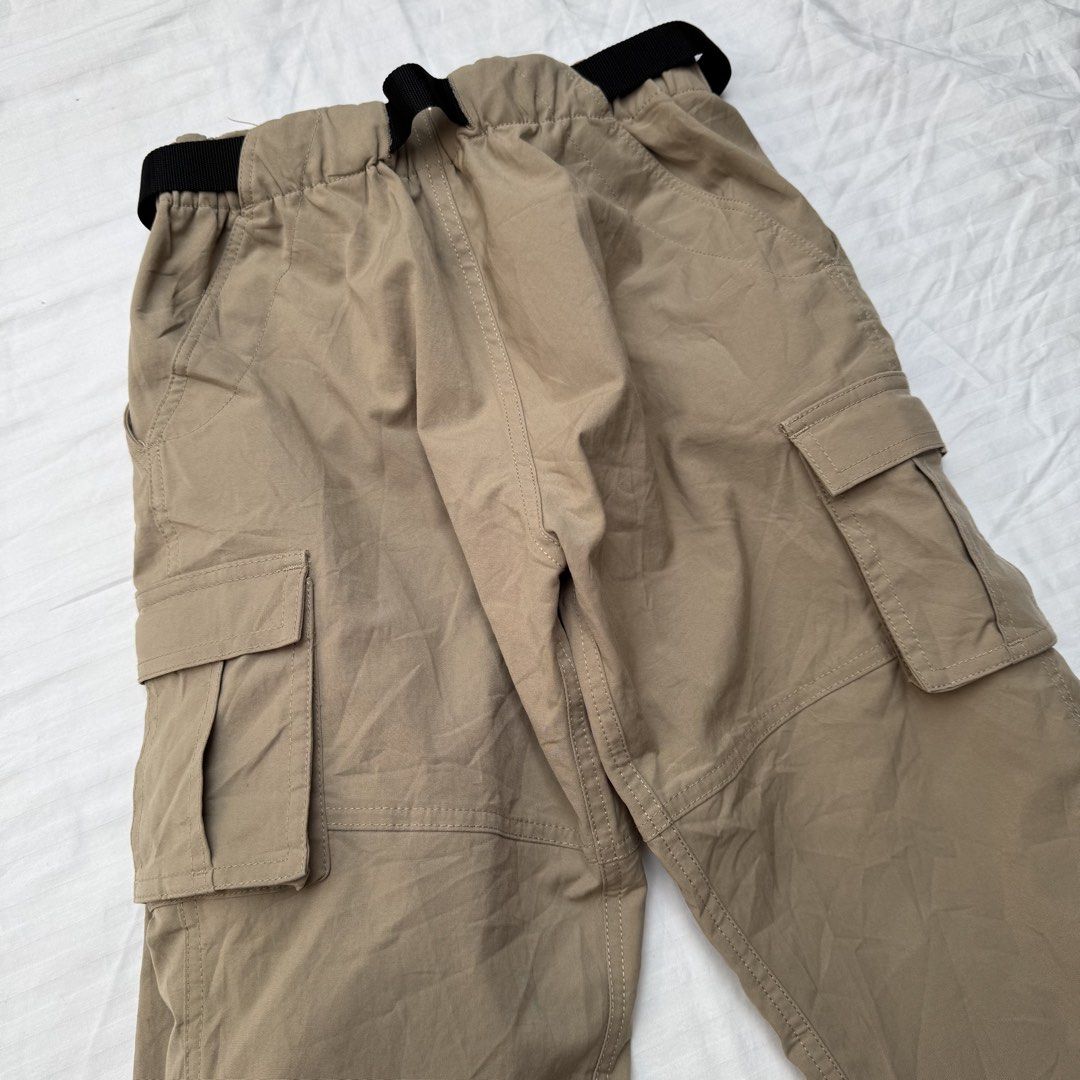 THE NORTH FACE (Category: Activewear) located in Pasig City. Submitted by jaaard (Listing ID 1466307306, Image 2). Description: The north face pants Small size 25 Pm me .