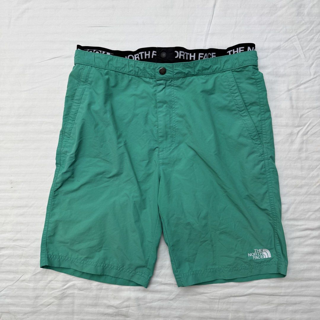 THE NORTH FACE (Category: Shorts) located in Pasig City. Submitted by jaaard (Listing ID 1466307473, Image 1). Description: Tnf short size 29-30 Pm me .