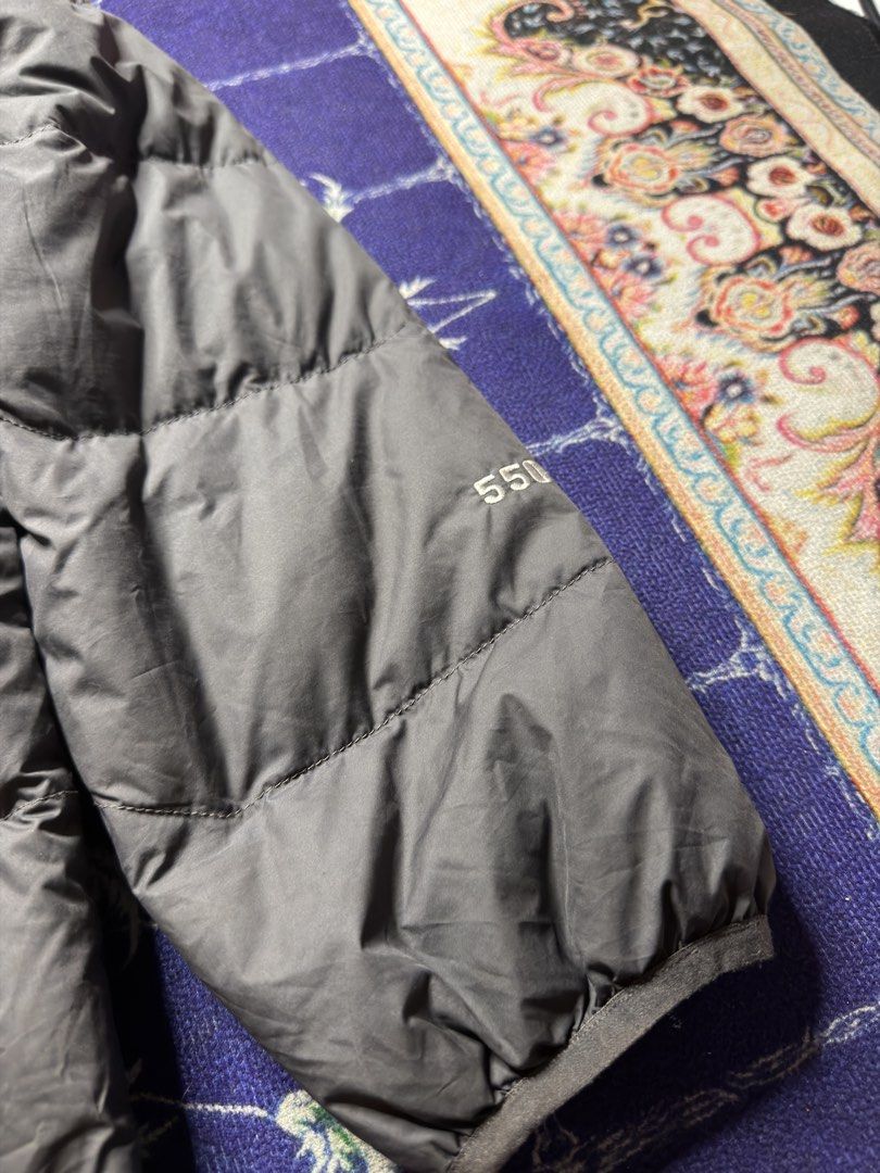 The North Face 550 Series Puffer Jacket (Category: Coats, Jackets and Outerwear) located in Valenzuela. Submitted by telagram (Listing ID 1466239380, Image 2). Description: .