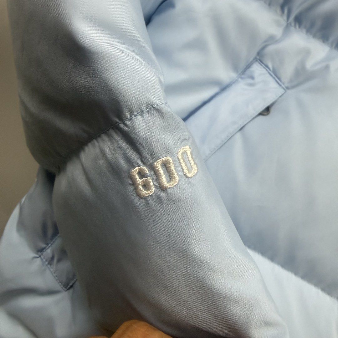 The North Face 600 Down Puffer Jacket Light Blue (Category: Coats, Jackets and Outerwear) located in Cavite. Submitted by epiboie (Listing ID 1466199373, Image 3). Description: The north face 600 series baby blue Size medium 22x24 Color rate: 9.5/10 excellent condition No issue 3780 -.