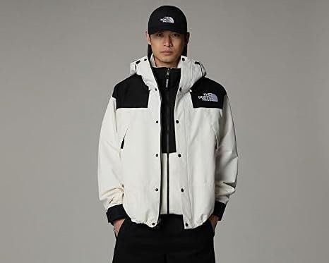 THE NORTH FACE DRY VENT GORETEX MONO (Category: Coats, Jackets and Outerwear) located in Marikina City. Submitted by chasecollectives (Listing ID 1466309148, Image 2). Description: BRAND : THE NORTH FACE DRY VENT GORETEX MONO JACKET * SEARCHABLE CODE ✅ / HAS SOME SIMILAR LISTING WITH 2k-5k but with me will give this for a cheaper price, no issue pa! perfect for your hiking, ang ganda ng sizing din neto saktuhan lang ang laki* EXCELLENT CONDITION 