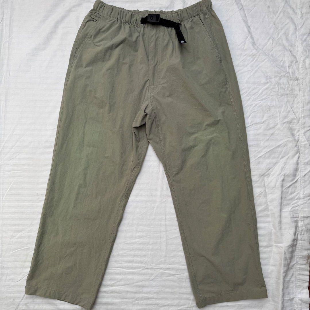 THE NORTH FACE PACKABLE (Category: Chinos) located in Pasig City. Submitted by jaaard (Listing ID 1466307077, Image 1). Description: For sale Tnf packable outdoor pants Fits 30 to 35 size xl on tag Pm me.
