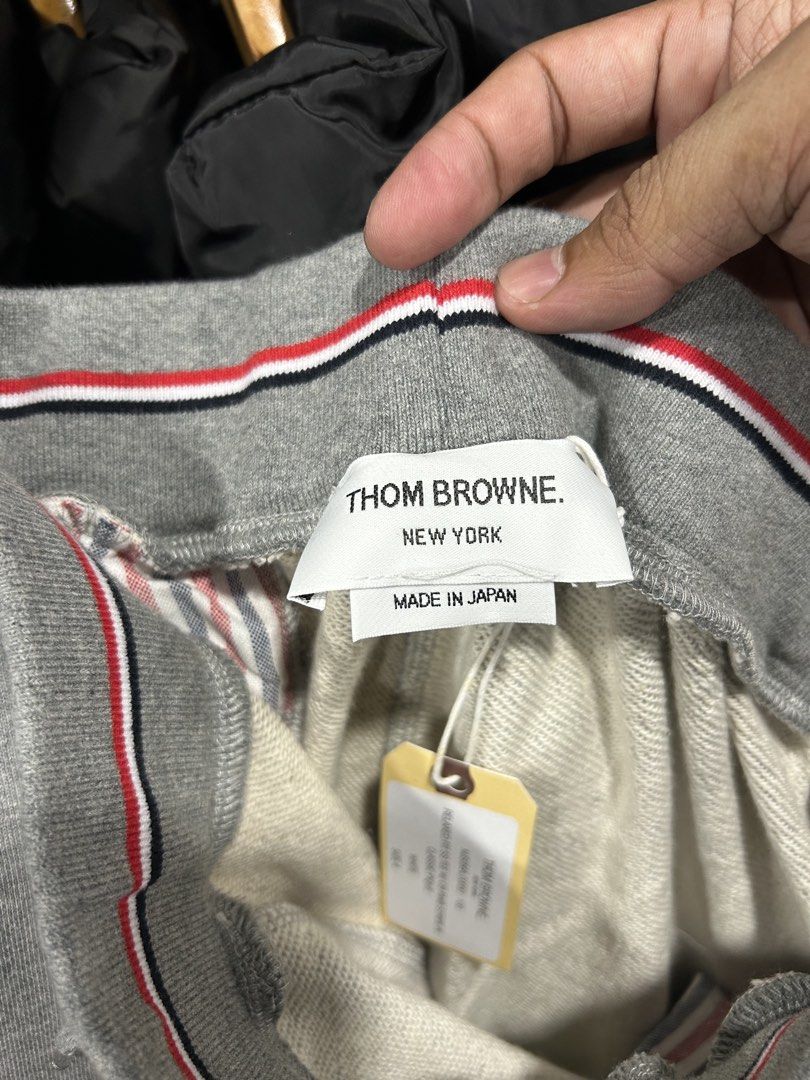 Thom Browne New York Grey Sweatpants Size 4 (Category: Joggers) located in Manila. Submitted by bodegabodega (Listing ID 1466249298, Image 2). Description: Thom Browne New York Size 4 sweatpants Large fit Excellent / like new 3,500.