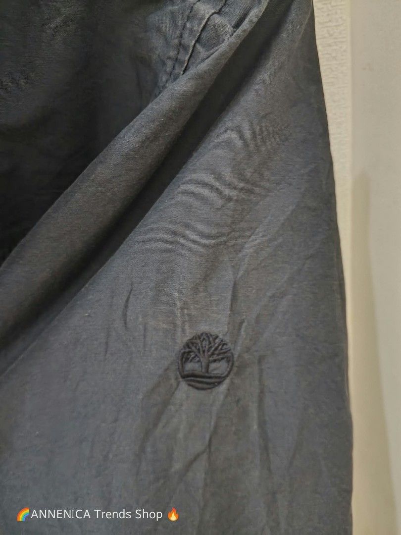 Timberland Jacket (Category: Coats, Jackets and Outerwear) located in Bulacan. Submitted by ukaybrandedshop (Listing ID 1466195911, Image 3). Description: TIMBERLAND WATERPROOF PARKA JACKET 🌲💧 Brand: Timberland Waterproof (Legit) Size: L on tag - Large Color: Dark Navy Blue Condition: Excellent, No issue, Good as new! ✅ Waterproof / Pang ulan & lamig ✅ With Hoodie + Drawstring ✅ Makapal at Heavy Duty ✅ Pang porma, pang motor, pang Japan! Mine n