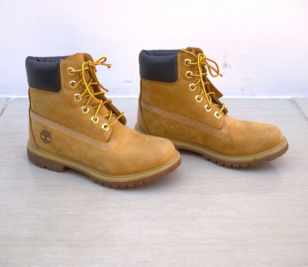Timberland Premium Waterproof Boots Yellow Wheat (Category: Boots) located in Manila. Submitted by angelokon56028 (Listing ID 1466207278, Image 2). Description: Timberland Premium 6-inch Waterproof Boot Size 6.5 womens 100% legit and original No box / can provide replacement box 9/10 very good condition 5,000 only Location 12 San Rafael Extension Plainview Mandaluyong City 09189310585.