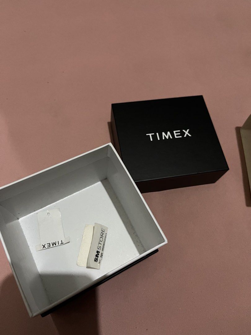 Timex (Category: Men's Watches) located in Nagcarlan. Submitted by tarabumilikana00 (Listing ID 1466301561, Image 3). Description: TW00NTD92E-D6 Condition: 9.9/10 (2x lang nasuot, like new) Inclusions: Complete with box Bought: June 18, 2026 sa SM (7500 orig price) RFS: Masyadong malaki sa wrist ko (Regalo lang) negotiable .