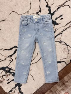 (Category: ) located in . Submitted by tinytrendcloset (Listing ID 1466269280, Image 1). Description: .