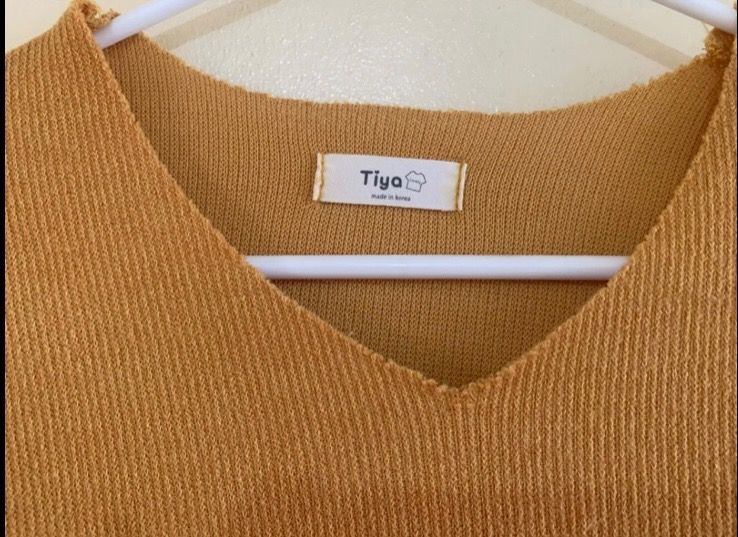 Tiya Pullover Longsleeve Womens (Category: Blouses) located in Valenzuela. Submitted by clickandshoppreloved (Listing ID 1466200431, Image 3). Description: Tiya Pullover Longsleeve Womens Korean Brand Onhand, Original Medium Ontag, (22L x 19W) Color : Yellow (Excellent Condition, Good As New).