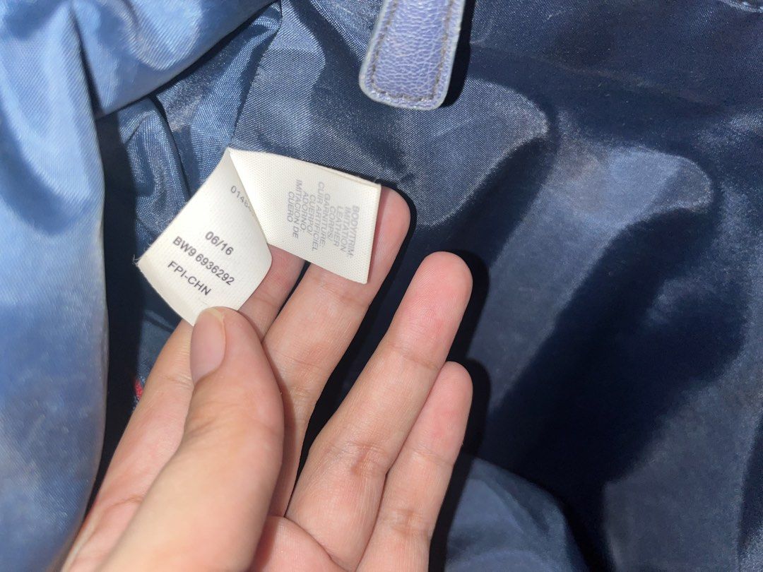 Tommy Hilfiger Blue Tote Bag (Category: Tote Bags) located in Davao. Submitted by omegashow (Listing ID 1466284470, Image 3). Description: Original TH. Bag still in very good condition. Can ask for more photos for other details. .