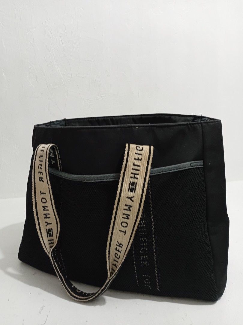Tommy Hilfiger LARGE & SMALLZIP CLOSURE TOTES (Category: Tote Bags) located in Manila. Submitted by eriiicaspage (Listing ID 1466158876, Image 2). Description: PREOWNED lightly Used Authentic TOMMY HILFIGER LARGE & SMALL ZIP CLOSURE TOTEBAG /HANDBAG BLACK LARGE & SMALL Normal Sign of Used Good Condition 8.9-9/10 SOLD AsPack .