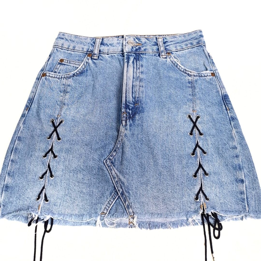 TOPSHOP MOTO skirt (Category: Skirts) located in Baguio. Submitted by a.ugustt (Listing ID 1466258680, Image 1). Description: 27-28 | L: 14.5" hard denim | blue not stretchable | high-waisted.