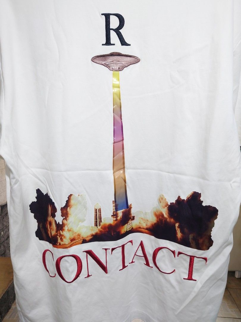 Trendiano tshirt thrift (Category: Tshirts & Polo Shirts ) located in Paranaque City. Submitted by emzeicool48572 (Listing ID 1466268577, Image 3). Description: Size: Large to Semi- XL (22.5x30 inch) Material: Cotton Color: Heavy White color rate: 9/10 Condition: 9/10 📍Tambo Paranaque 💸Payment: Pay Maya only 📦🚚 Delivery: Lalamove or j&t (order mo book mo) No return policy Buy at your own risk Don't expect too much from this product, it's just