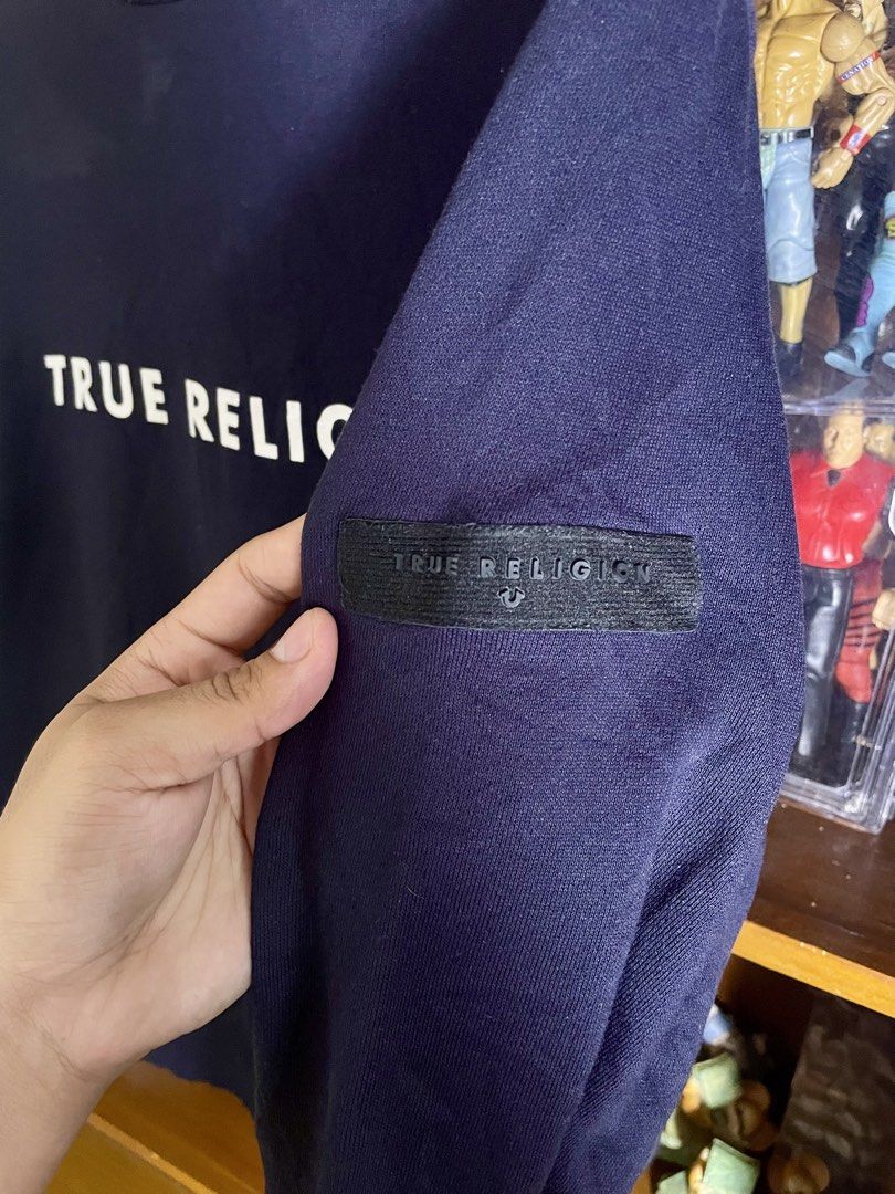 TRUE RELIGION (Category: Coats, Jackets and Outerwear) located in Davao. Submitted by the_rare_hustla (Listing ID 1466183460, Image 2). Description: TRUE RELIGION Issue Minimal Lints, White Stain Need Wash Only Color rate 9.5/10 Width - 22 Length - 26 Size XL on tag Fit To Med-Large Dm If Interested!.
