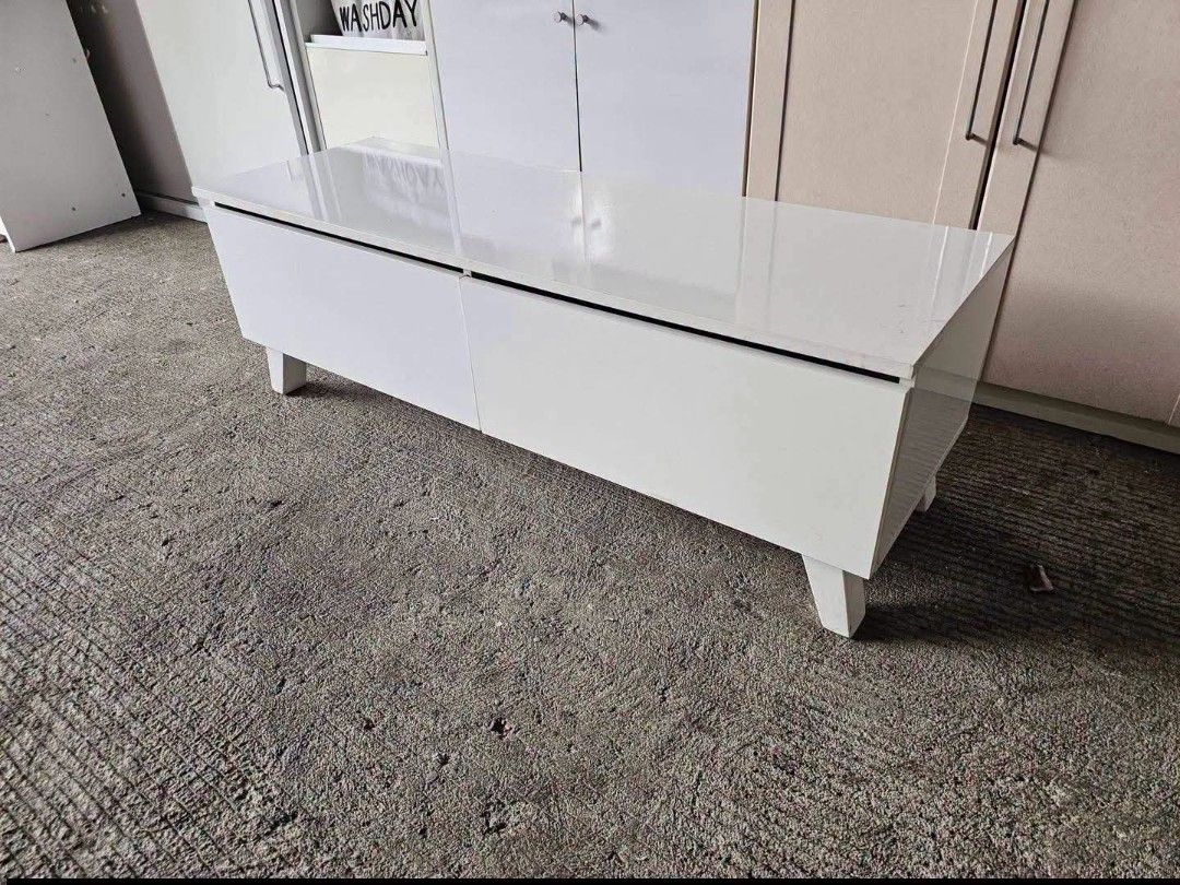 Tv Rack (Category: TV Consoles) located in Meycauayan. Submitted by marygracecasimiro (Listing ID 1466209286, Image 2). Description: Tv Rack ‼️₱6,000‼️ 👉2pcs Available! 😘🤩🥰 ✔️L-47 H-16 W-15.5 inches 📐 ✔2 Drawers 🗄 ✔️Laminated 🔖 ✔️Compress & Mdf Back 🪵 ✔Scratches As-is! 👌🩷💙.