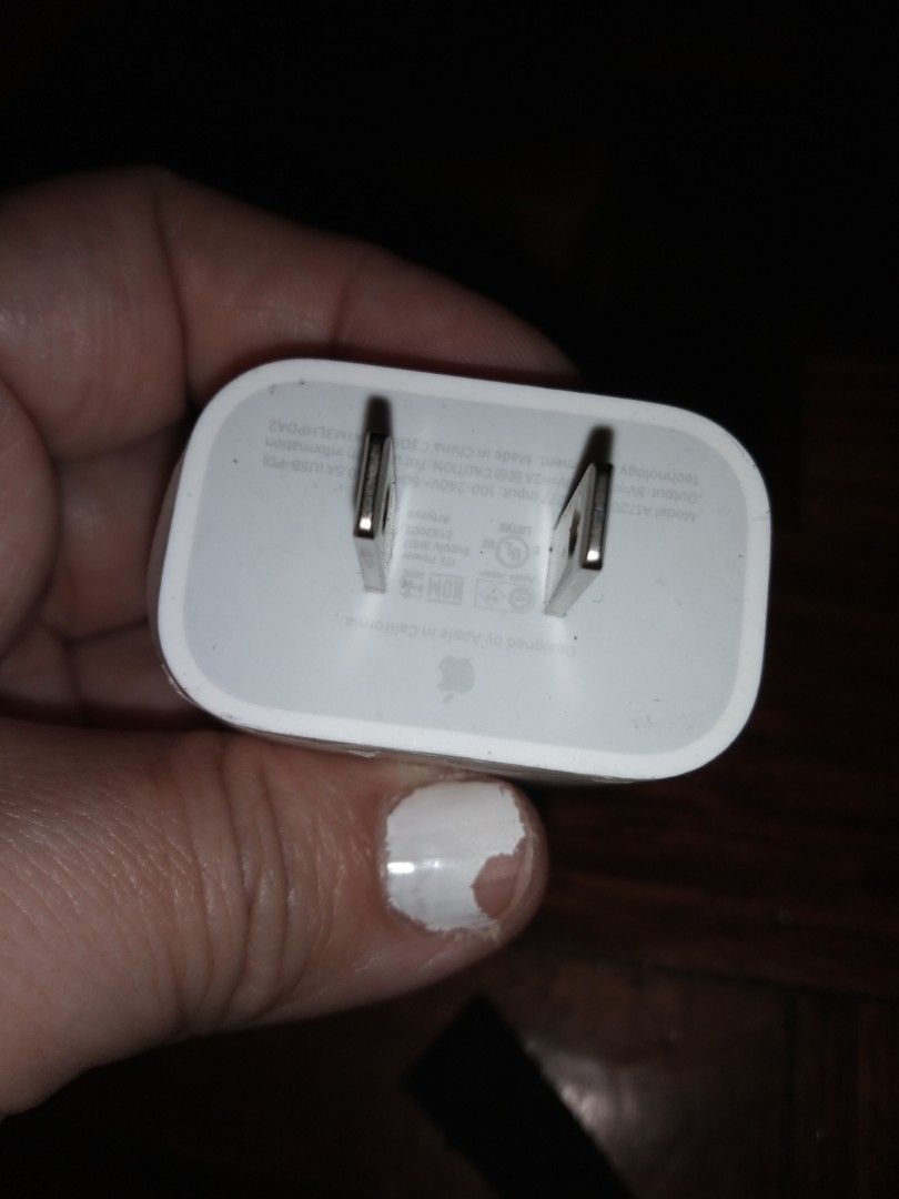 Type c apple charger authentic new (Category: Computer Keyboard) located in Quezon City. Submitted by eidorableshop (Listing ID 1466167835, Image 1). Description: .