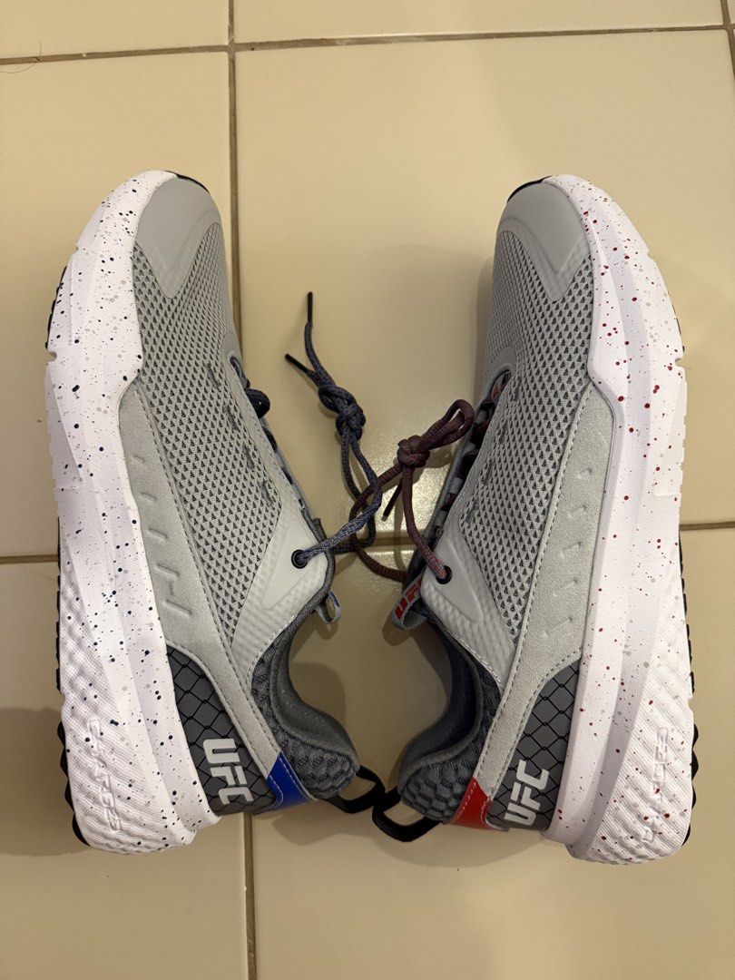 Under Armour Project Rock BSR UFC Grey Training Shoes (Category: Sneakers) located in Manila. Submitted by easteagle (Listing ID 1466223764, Image 2). Description: Condition: - New (Fresh from USA) - Great condition - Di pa nasusuot, sinukat lang RFS: - Di kasya sa akin Price: - 5,500 (SRP: 6,995) Mode of Delivery: - Grab or Lalamove (Pasig Area) Mode of Payment: - Maribank, Maya, BPI or Gcash Key Material Breakdown: • Upper (Textile/Synthetic): 