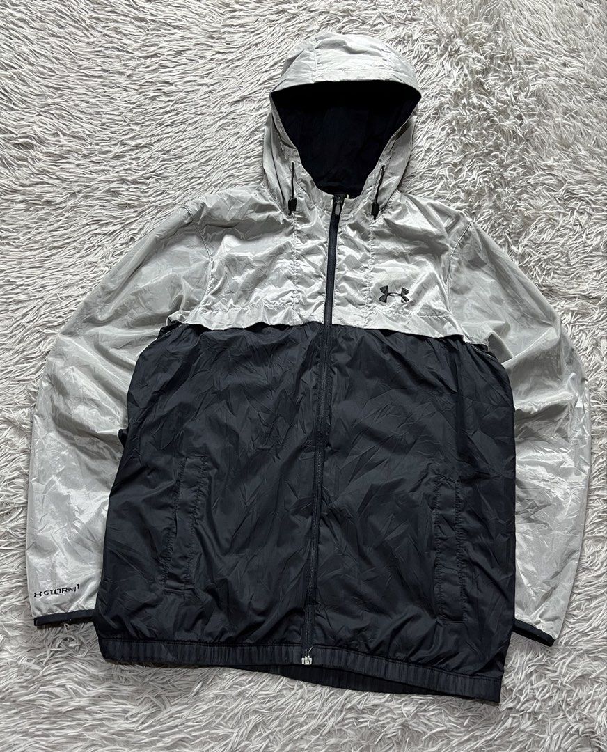Under Armour Storm1 Windbreaker (Category: Coats, Jackets and Outerwear) located in Dipolog. Submitted by krstnagnis98 (Listing ID 1466304095, Image 3). Description: UA Storm1 Windbreaker Large Excellent condition Actual dimes W 23” x L 28” Pwede pang takbo Lightweight No any issue Authentic 680+ SF Dm. 📲.