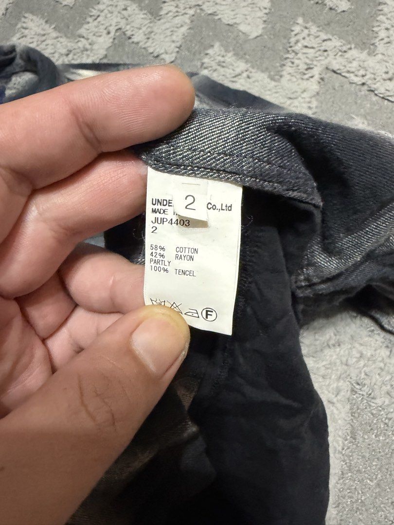 Undercover - John Undercover - Flannel Longsleeves (Category: Formal Shirts) located in Cavite. Submitted by commoncourtesy (Listing ID 1466189283, Image 3). Description: Size 2 .