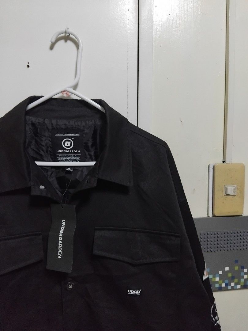 Undergarden HK Black Oversized Utility Patches Jacket (Category: Coats, Jackets and Outerwear) located in Pasig City. Submitted by hustlexcurate (Listing ID 1466233446, Image 3). Description: Undergarden HK Black Oversized Utility Patches Jacket Size XL Dimensions: 26X28.