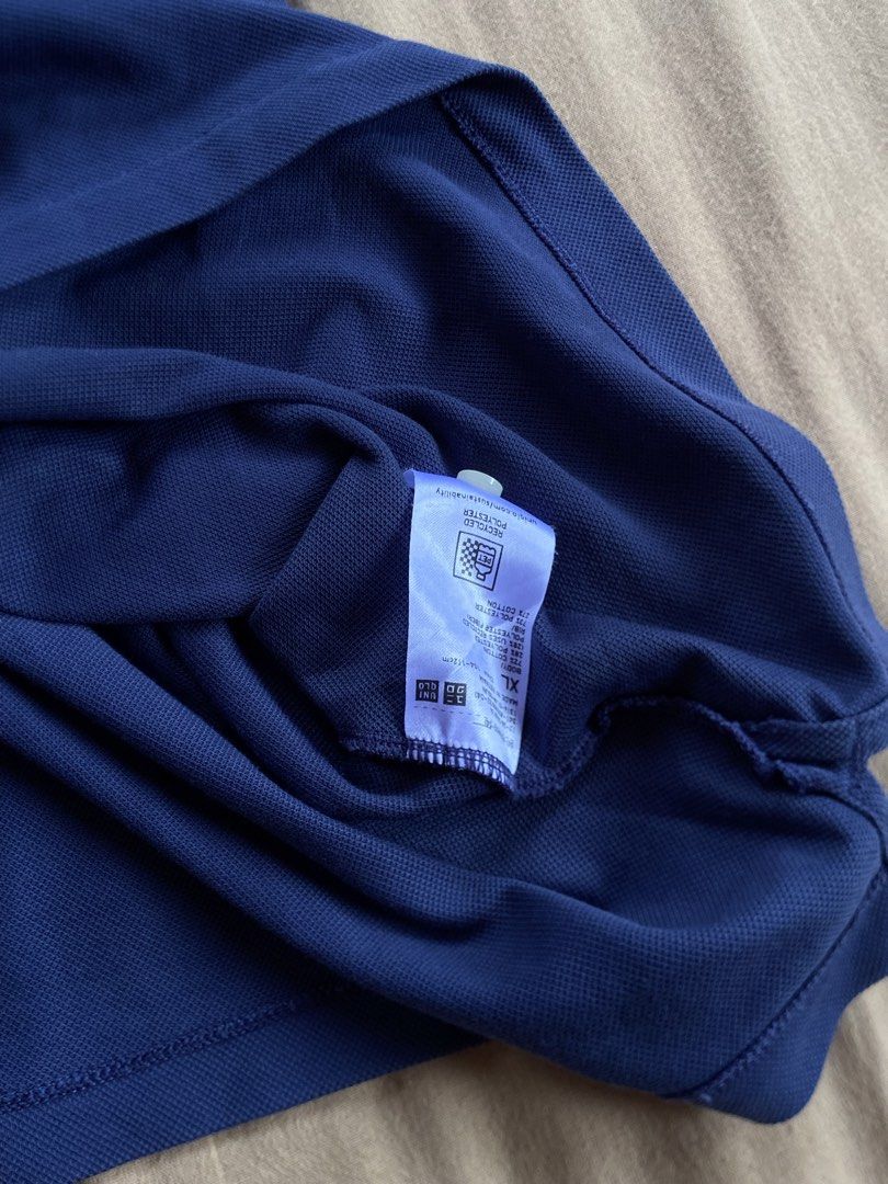 Uniqlo (Category: Tshirts & Polo Shirts ) located in Cotabato. Submitted by chaowie (Listing ID 1466211215, Image 3). Description: Ship via jnt Excellent condi.