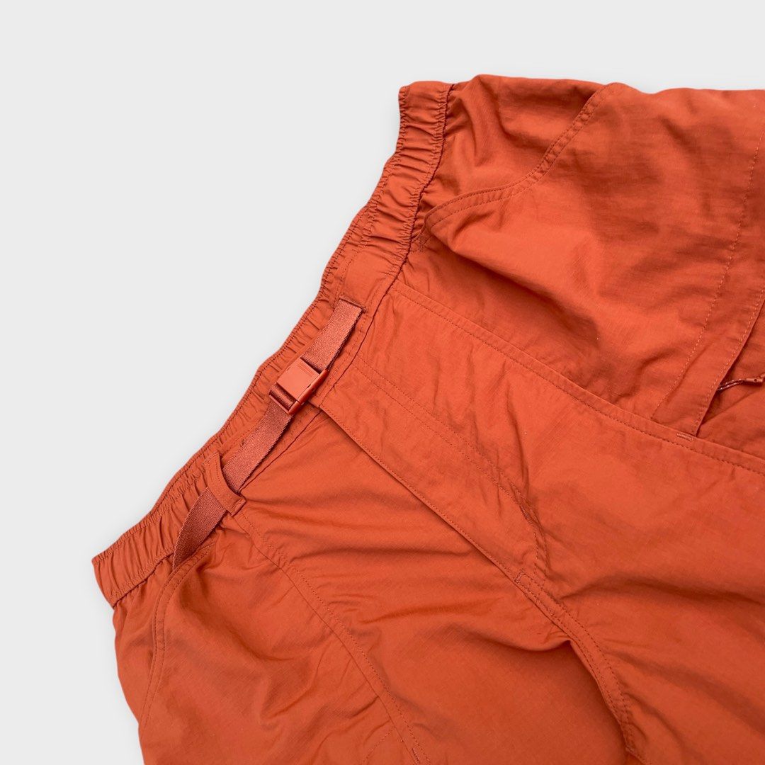 Uniqlo - Nylon Geared Shorts (Category: Shorts) located in Los Banos. Submitted by declutterking (Listing ID 1466319754, Image 2). Description: Size Large on tag Dimensions: 17" waist 19.25" length 12" leg opening Good as new condition Authentic.