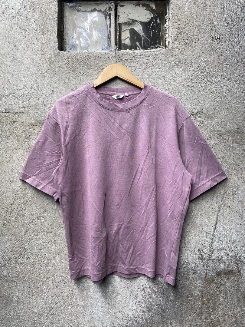 Uniqlo Airism Oversize Tees - LARGE (Category: Tshirts & Polo Shirts ) located in Davao. Submitted by vanthriftfinds5 (Listing ID 1466163703, Image 3). Description: Wts‼️ Uniqlo Airism Oversize Tees SIZE LARGE ON TAG ALL Excellent Condition ALL, Need Wash only DM TO PURCHASE.📩 🏙️ Location: Davao City 8000.