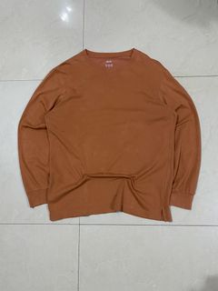 (Category: ) located in . Submitted by hustlethrift_2600 (Listing ID 1466209542, Image 1). Description: .