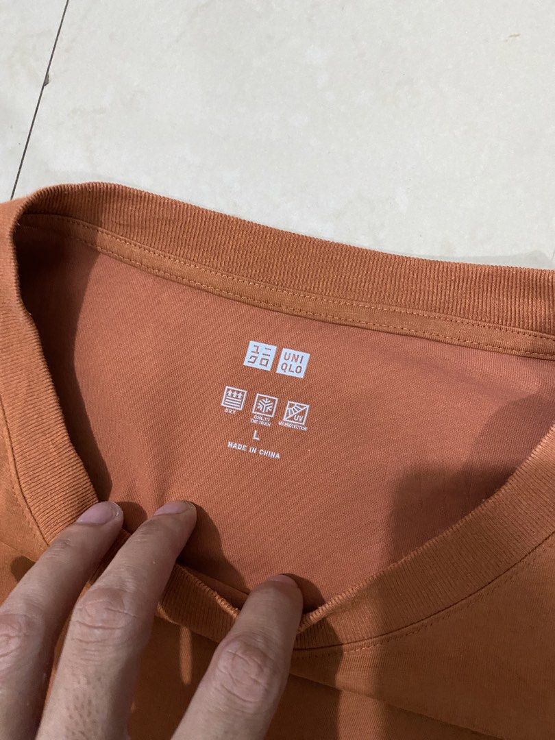 UNIQLO AIRISM RUST LONG SLEEVE (Category: Tshirts & Polo Shirts ) located in Talisay. Submitted by hustlethrift_2600 (Listing ID 1466209542, Image 3). Description: UNIQLO AIRISM RUST LONG SLEEVE L ON TAG 22 W 29 L VERY GOOD CONDITION 9.7/10 COLOR RATE NO ISSUE - 449 🏷️.