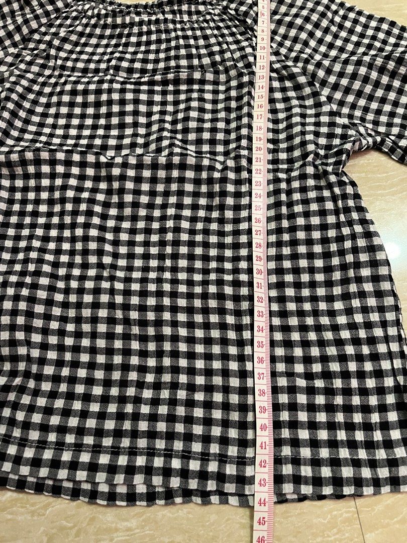 Uniqlo Blouse for Kids (Checkerd) (Category: Babies & Kids Fashion) located in Tuguegarao City. Submitted by ginnievillacorte (Listing ID 1466159495, Image 3). Description: Good as new Used for few times only Size 120 on tag Please refer to the pictures for the measurement.