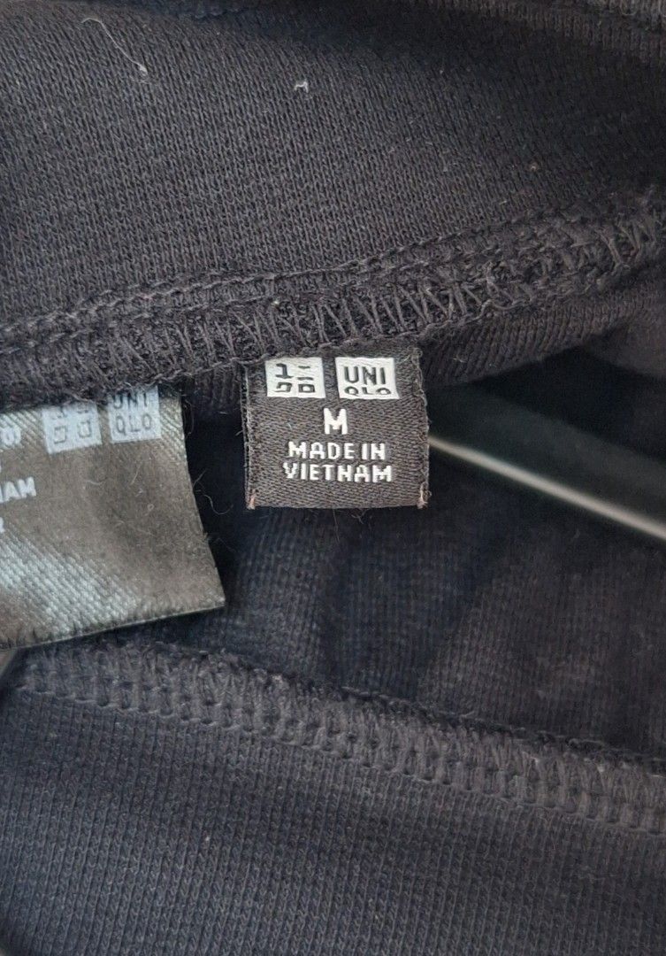 Uniqlo Culottes (Category: Other Bottoms) located in La Trinidad. Submitted by styled.traded (Listing ID 1466246573, Image 2). Description: With pockets W- 26-29", L - 31".