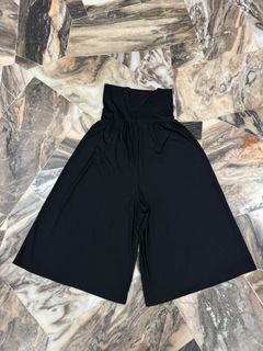 (Category: ) located in . Submitted by sellclothesandbag (Listing ID 1466280260, Image 1). Description: .