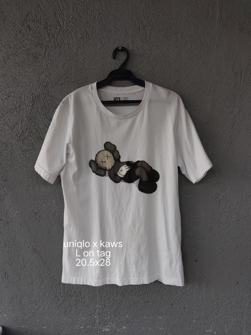 uniqlo kaws shirt (Category: Activewear) located in Amadeo. Submitted by josephotep (Listing ID 1466285196, Image 2). Description: uniqlo x kaws L'on tag 20.5x28 light stain on last pic 450 plus sf loc cavite pm📥.