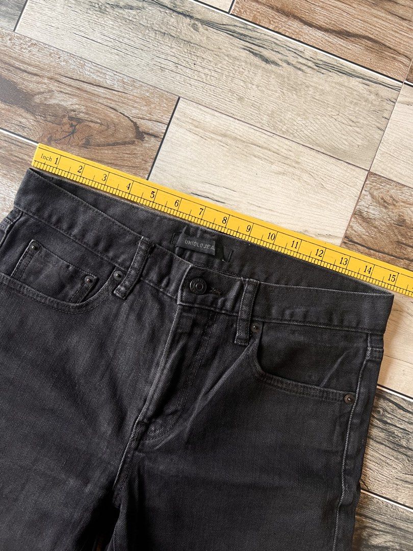 Uniqlo selvage jeans (Category: Jeans) located in Silay City. Submitted by jeffreyxsummer (Listing ID 1466252266, Image 2). Description: See photo for more details.