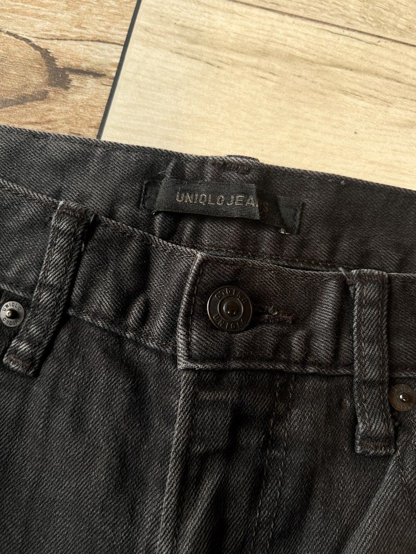 Uniqlo selvage jeans (Category: Jeans) located in Silay City. Submitted by jeffreyxsummer (Listing ID 1466252266, Image 3). Description: See photo for more details.