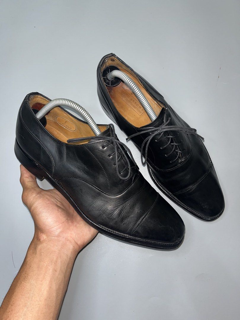UNITED ARROWS / MADE IN NORTHAMPTON (Category: Casual Shoes) located in Lala. Submitted by adrian.885 (Listing ID 1466293086, Image 1). Description: UNITED ARROWS / MADE IN NORTHAMPTON SIZE 8 EUR 41 SUBRANG SOLID.