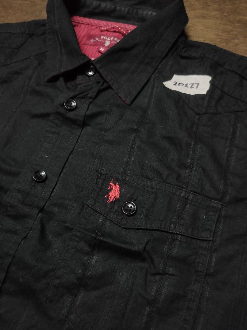 USPA Black Polo (Category: Tshirts & Polo Shirts ) located in Manila. Submitted by montillano25396 (Listing ID 1466277866, Image 3). Description: Good Condition✨ size: Medium needs wash only.