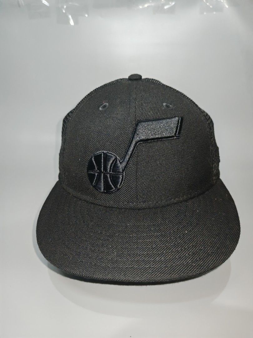UTAH JAZZ NBA (Category: Caps & Hats) located in Manila. Submitted by eirecerdo000516 (Listing ID 1466173824, Image 1). Description: NEW ERA UTAH JAZZ EMBROIDERED LOGO SIZE 7/¼ EXCELLENT CONDITION COLOR RATE 10/10 NO ISSUE.