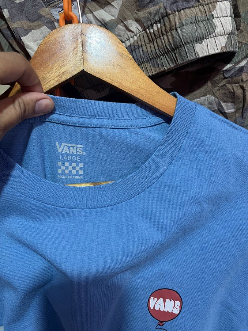 VANS (Category: Tshirts & Polo Shirts ) located in Ipil. Submitted by cris_1999_fire (Listing ID 1466282981, Image 3). Description: VANS Width: 20.5 Length: 30 Excellent Good as new.