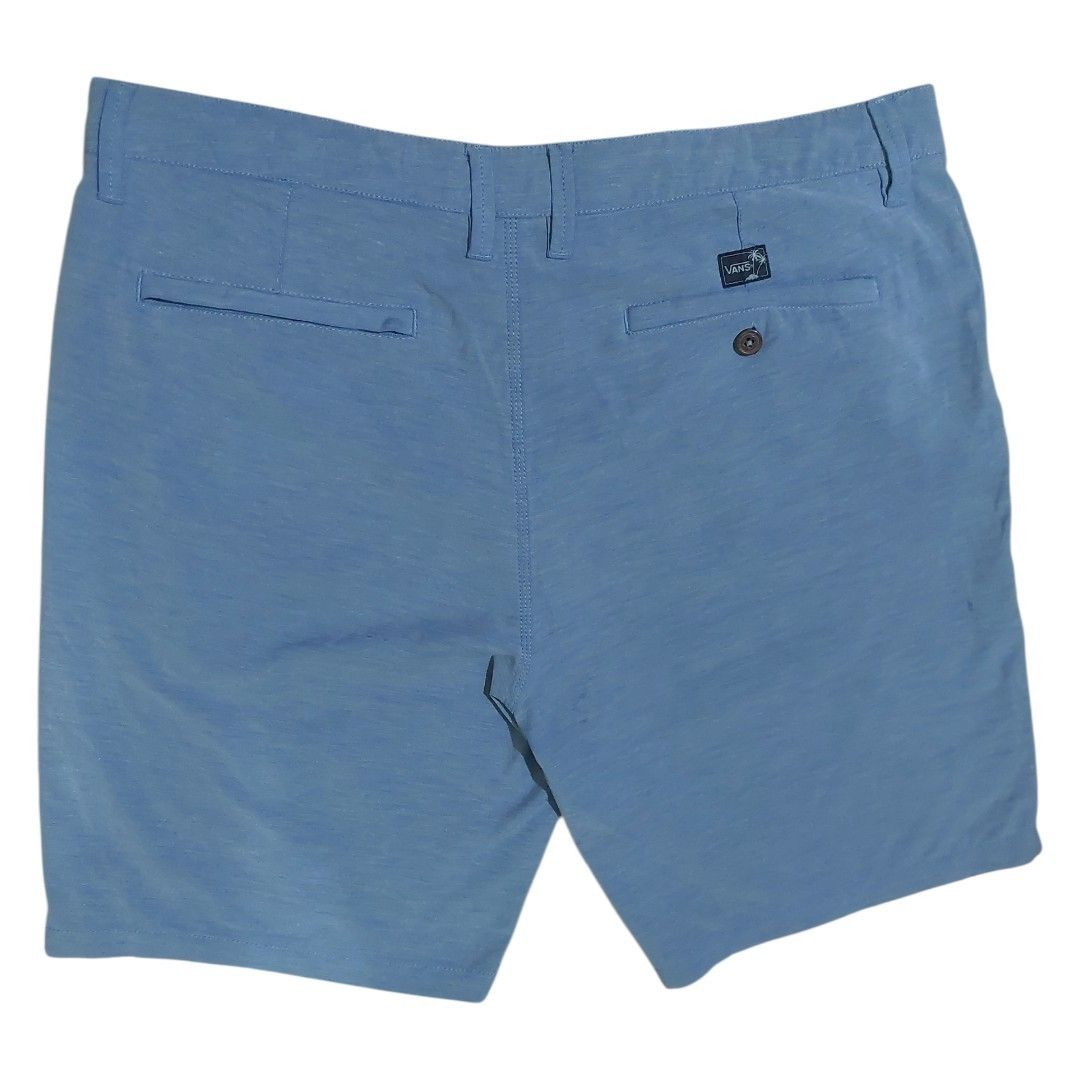 Vans men Short (Category: Shorts) located in Manila. Submitted by undothriftshop (Listing ID 1466253317, Image 2). Description: Vans Men short size : 36 color rate :9/10 note : white mark lower part ( washable) fresh from Us Bale color may vary due to lighting condition selling price : 350.