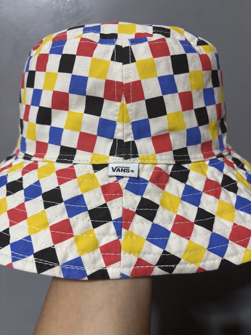 Vans x casestudy reversible bucket (Category: Caps & Hats) located in Cagayan de Oro. Submitted by kirkwax_4 (Listing ID 1466174304, Image 2). Description: Vans x caseStudy reversible multicolored bucket hat Medium/large frame Xcellent condition No issue 659.