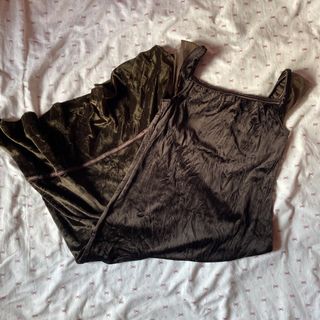 (Category: ) located in . Submitted by rare.cloud_atelier (Listing ID 1466311652, Image 1). Description: .
